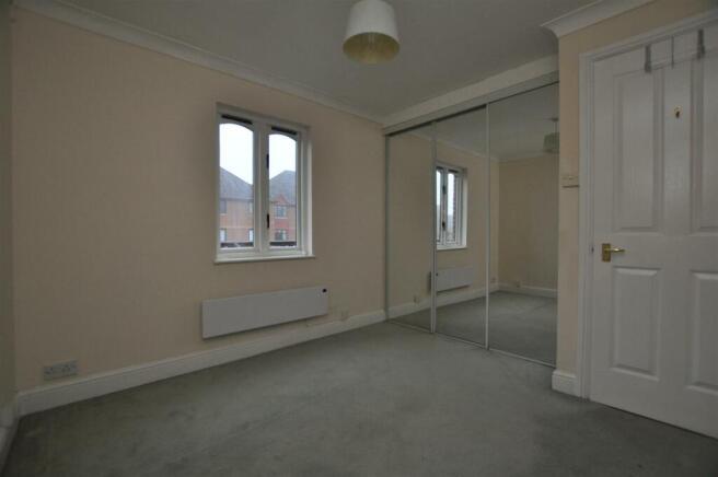 bedroom 2.JPG