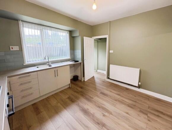 e0ff41c0-Kitchen 20p
