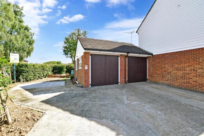 Driveway/Parking