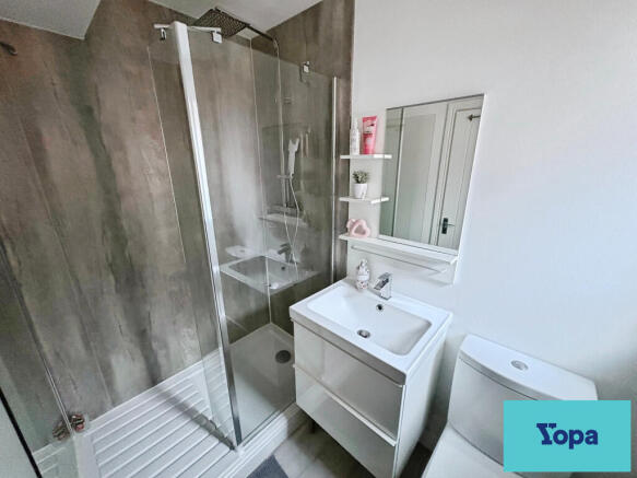 Master En-suite