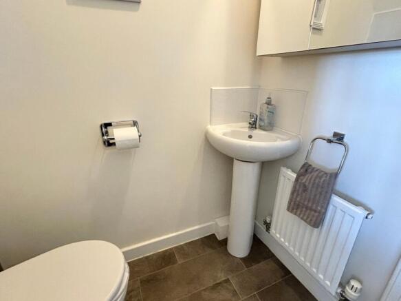 2 bed Semi-Detached for sale Image 5