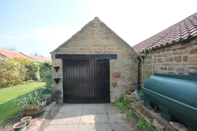 GARAGE