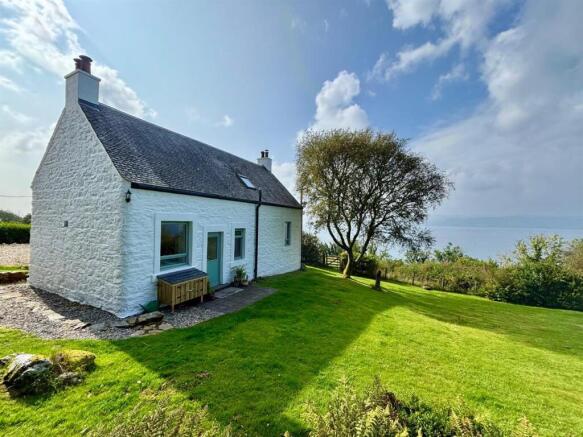 Rear of Cnoc Na Coille