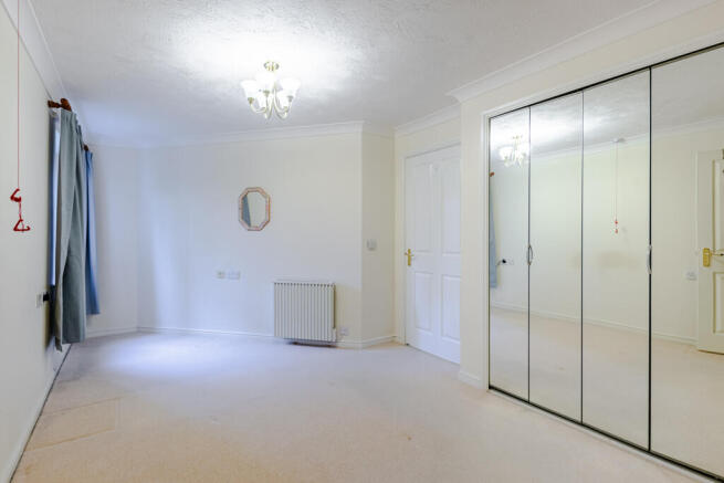 1 bed Flat for sale Image 7