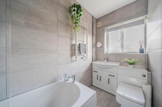 2 bed Semi-Detached for sale Image 5