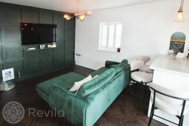 Lounge, Diner & Kitchen