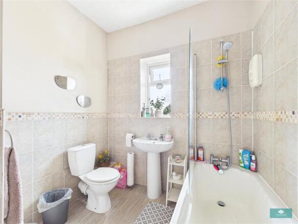 2 bed Terraced for sale Image 12