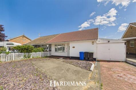 Pinewood Avenue, Lowestoft