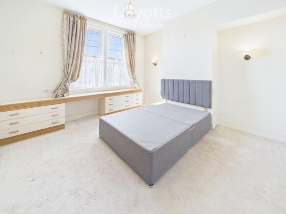 2 bed Terraced for sale Image 9