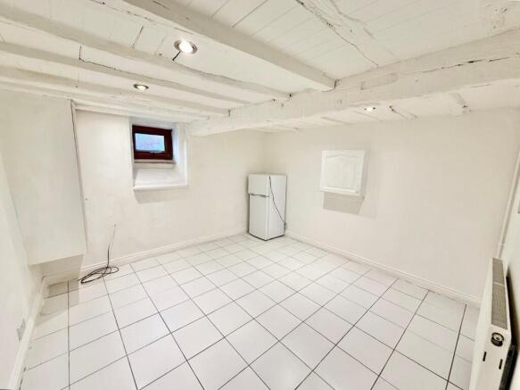 3 bed Terraced for sale Image 5