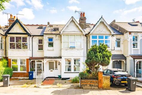 Northfield Avenue, West Ealing
