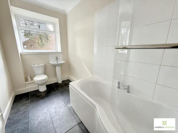 2 bed Apartment for sale Image 6
