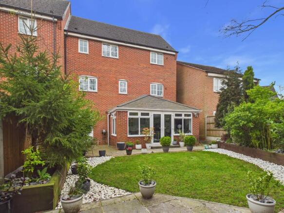 cam04425g0pr0374still0362