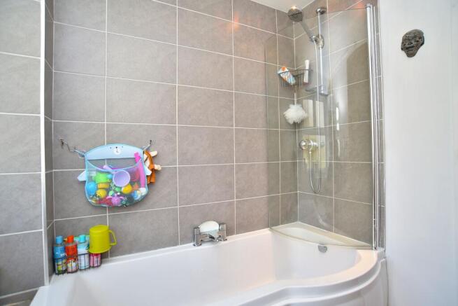 3 bed Terraced for sale Image 10