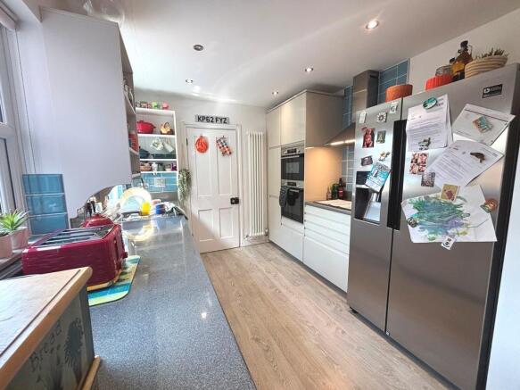 Kitchen.JPG