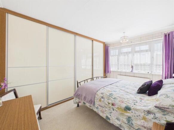 3 bed Semi-Detached for sale Image 7