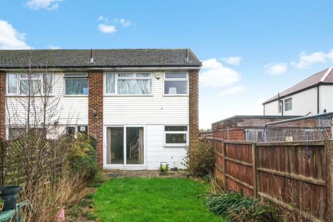 1 Denise Court, Eton Avenue - kUPIuCFxYK7Hy6ryFzYi