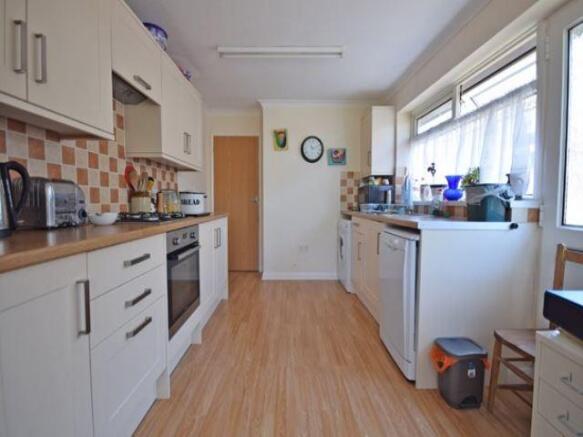 Kitchen (2)