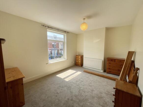3 bed Terraced to rent Image 11