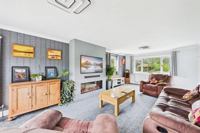 b8c76e95-CAM01085...