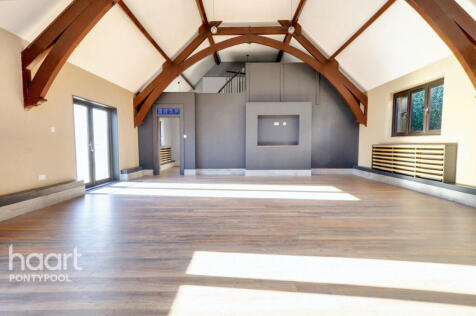 Lock Up Lane, Pontypool