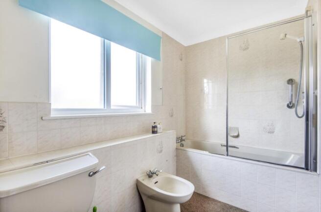 family bathroom (Mai