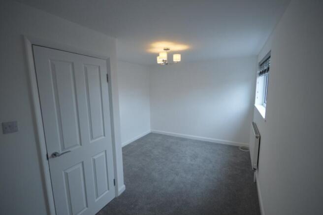 2 bed Maisonette to rent Image 10