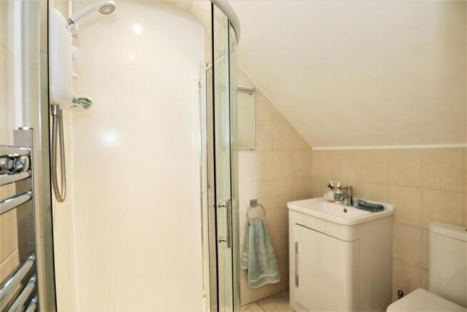 Ensuite to Bedroom Two