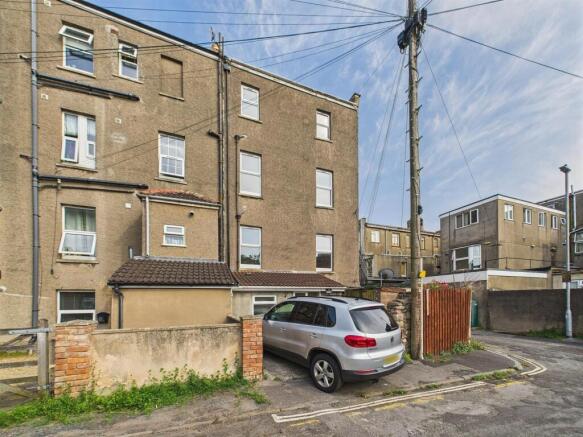 12 - Flat with parking for Auction, Weston-super-M