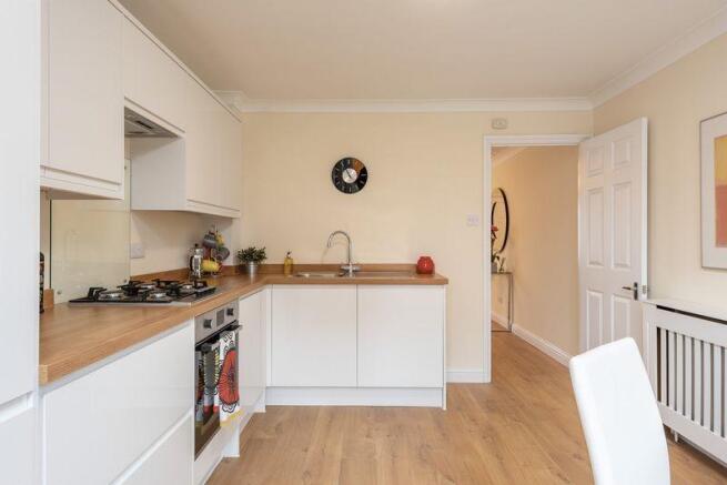 Kitchen / Dini...