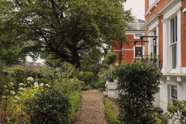 Inigo Crescent Wood Road 62.jpg