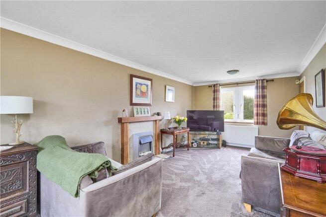 4 bed Detached for sale Image 12