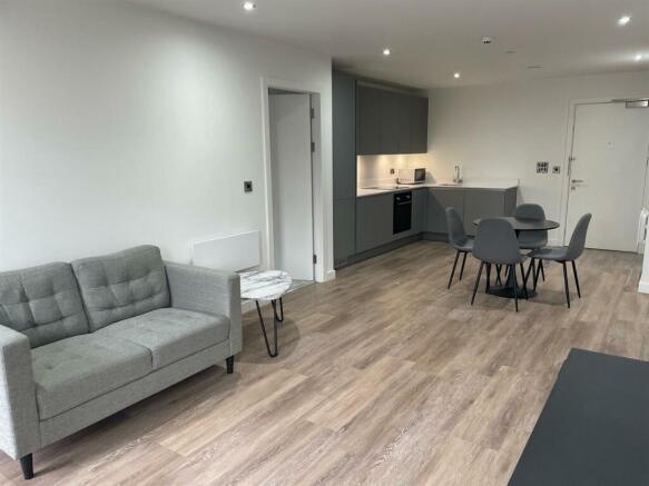 Living Room 3.jpg