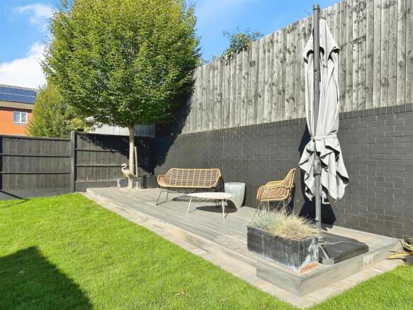 c5a4a7c0--4BF1-A8AB-A9227158718D-18087-000006CAFA5