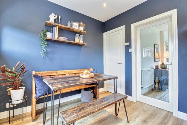 KITCHEN-DINER