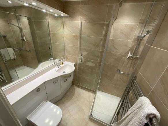 Ensuite