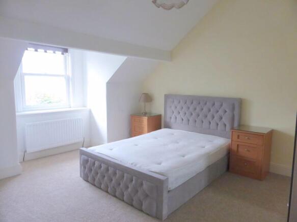 1 bed Apartment to rent Image 6
