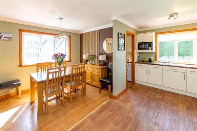 Kitchen/Dining