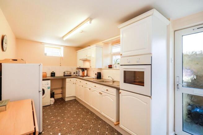 1 bed Flat for sale Image 11