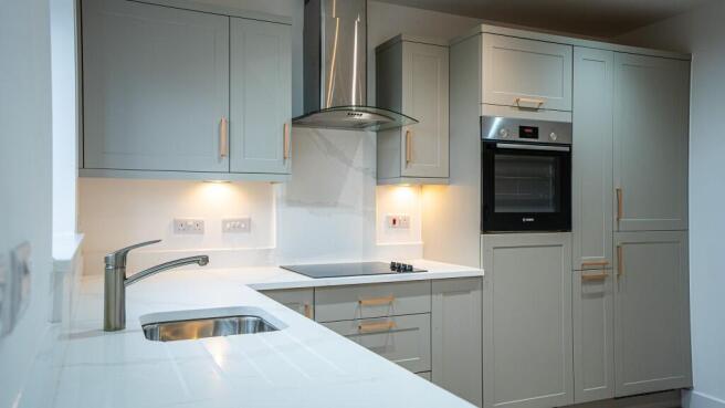 3 bed Semi-Detached for sale Image 6