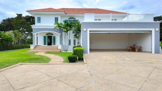 Grand Driveway