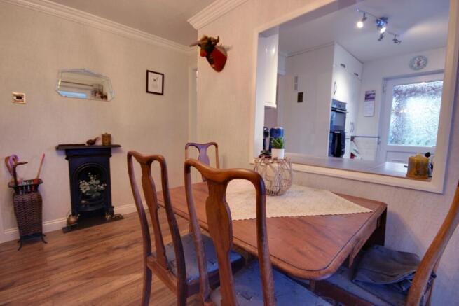 3 bed Semi-Detached for sale Image 9
