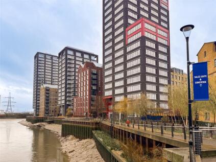 Goodluck Hope Walk, East India, E14