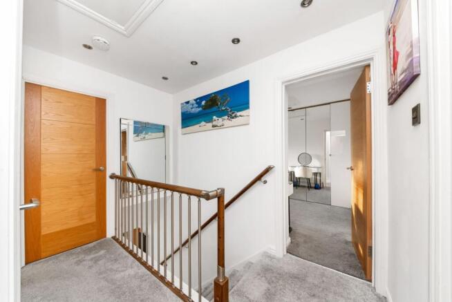 FIRST FLOOR LANDING