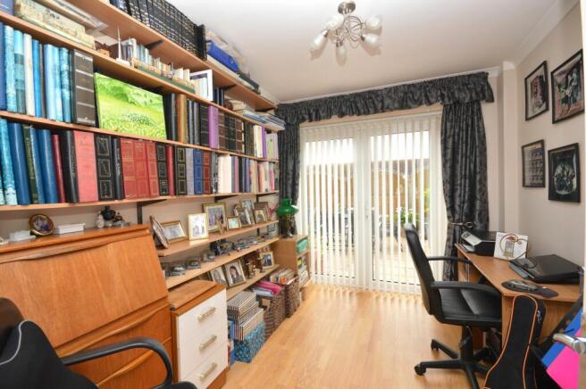 SNUG/OFFICE