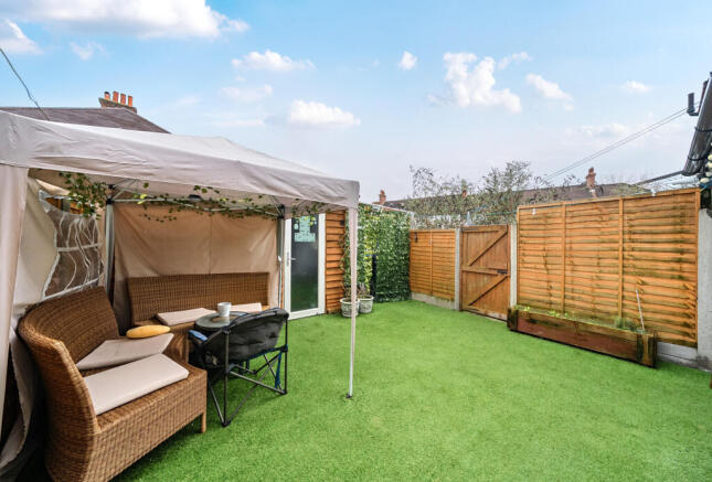 1408021-19-6989d6...