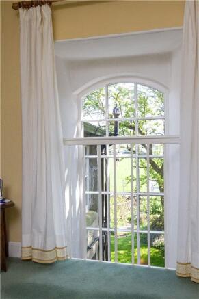 Feature Window