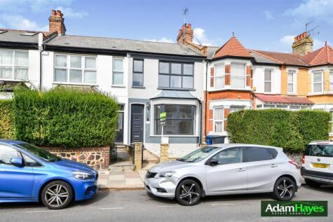 Squires Lane, Finchley N3
