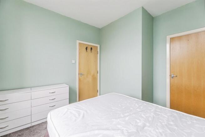 1 bed Apartment for sale Image 8