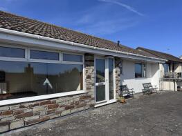 11, Trelispen Park Drive, St. Austell PL26 6HX